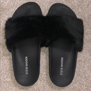 Steve Madden fuzzy slides